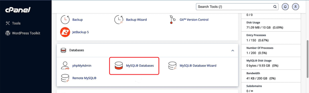 روی گزینه "MySQL Database" کلیک کنید